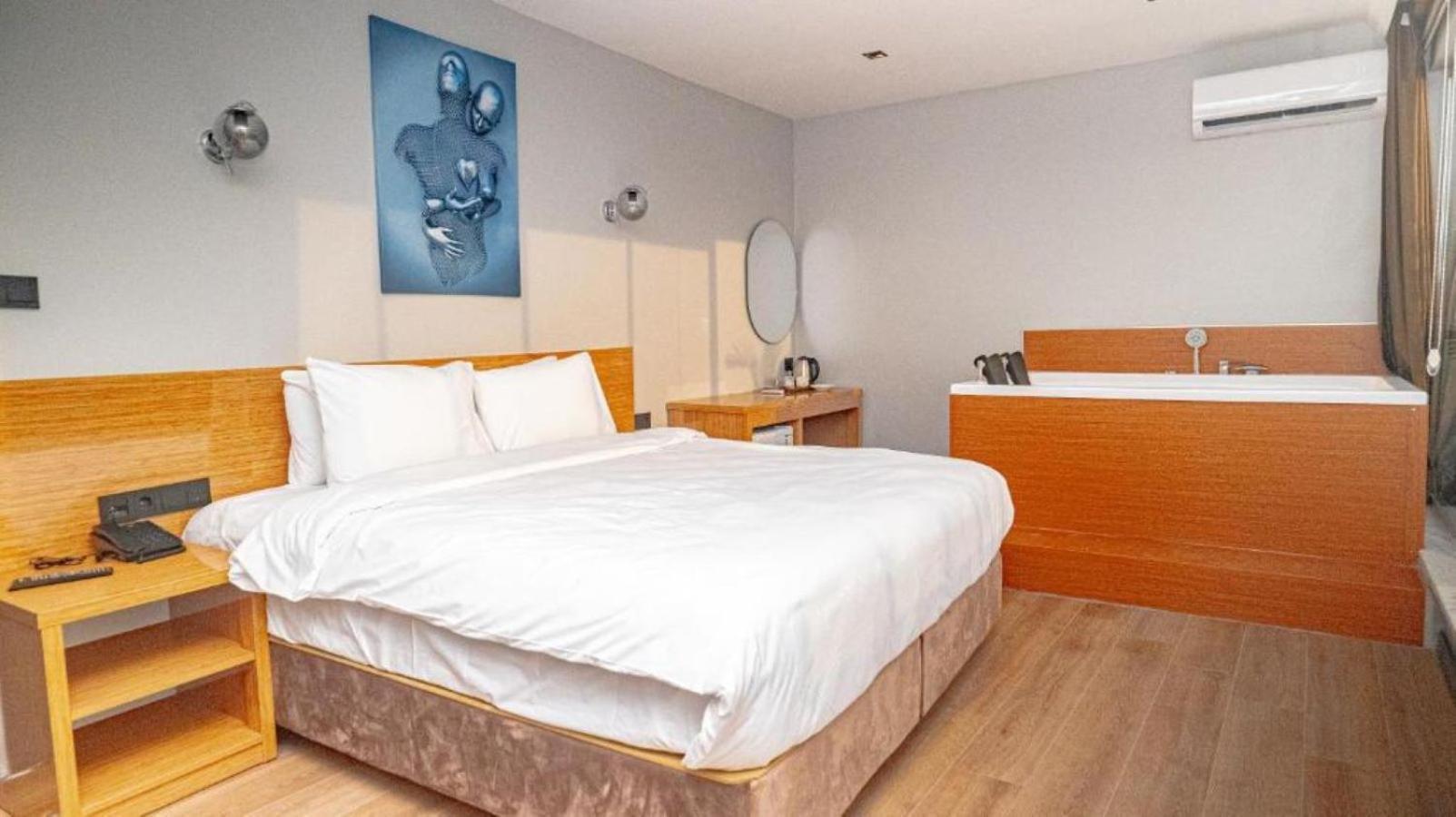 Elite Marmara Pansiyon Camlica Istanbul Exterior foto