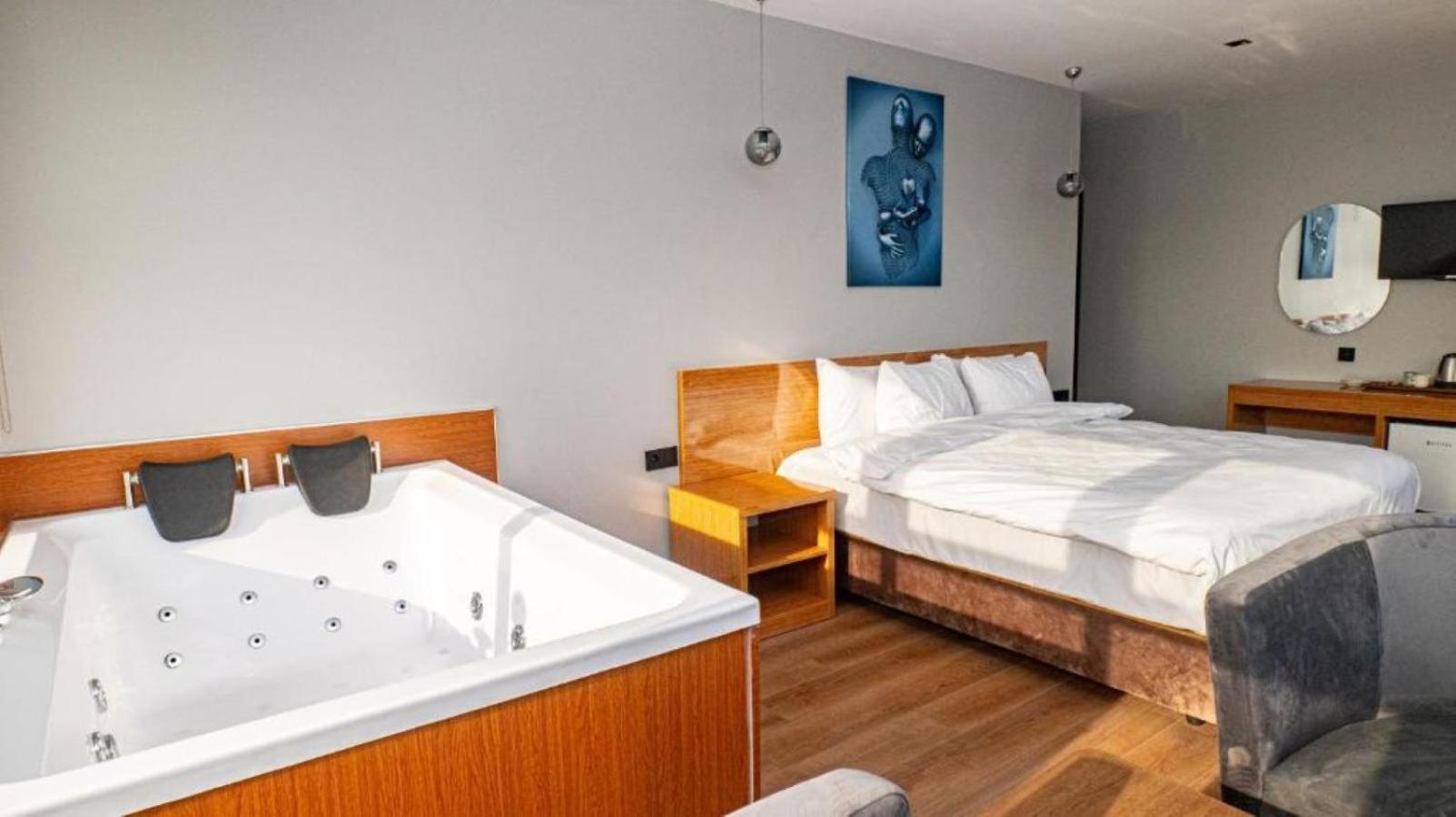 Elite Marmara Pansiyon Camlica Istanbul Exterior foto